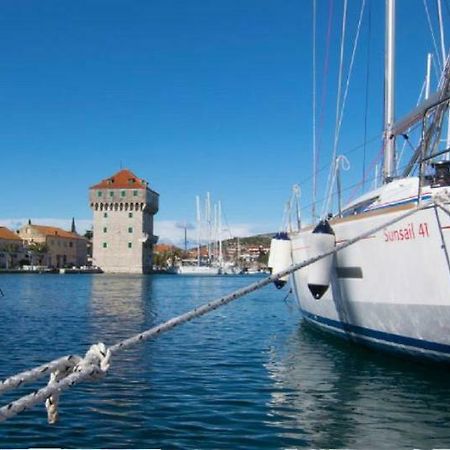 Villa Cruiser Marina Exteriör bild